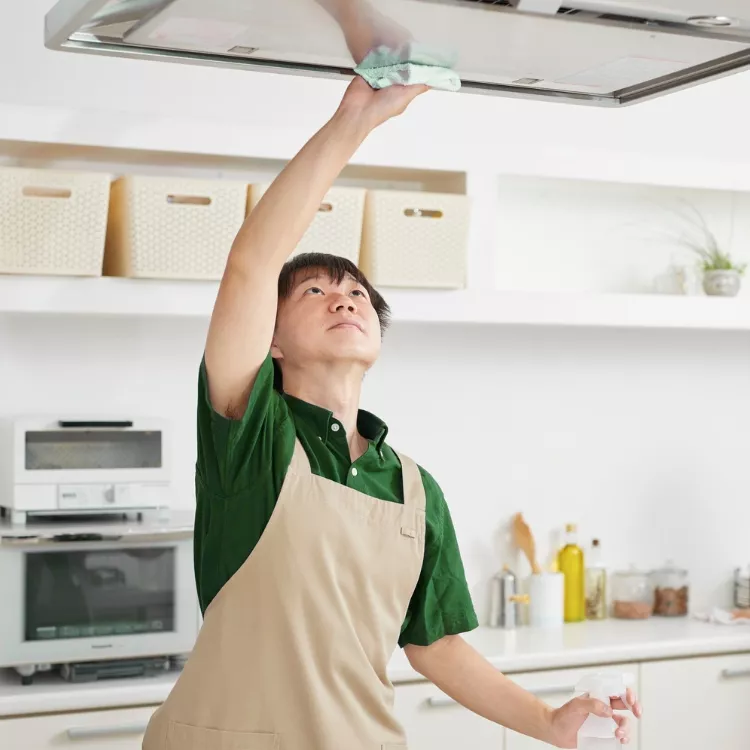 Deep move in move out cleaning of kitchen and appliances